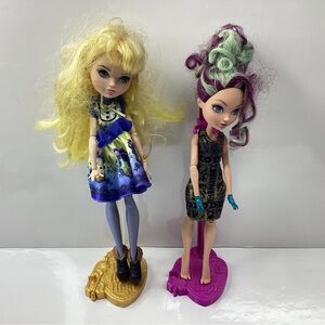 Everafter High Blondie Lockes & Madeleine Hatter Dolls